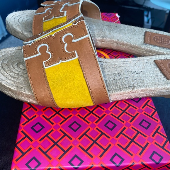 Sandals - Picture 4 of 4